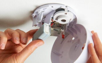 Change a Smoke Detector Battery